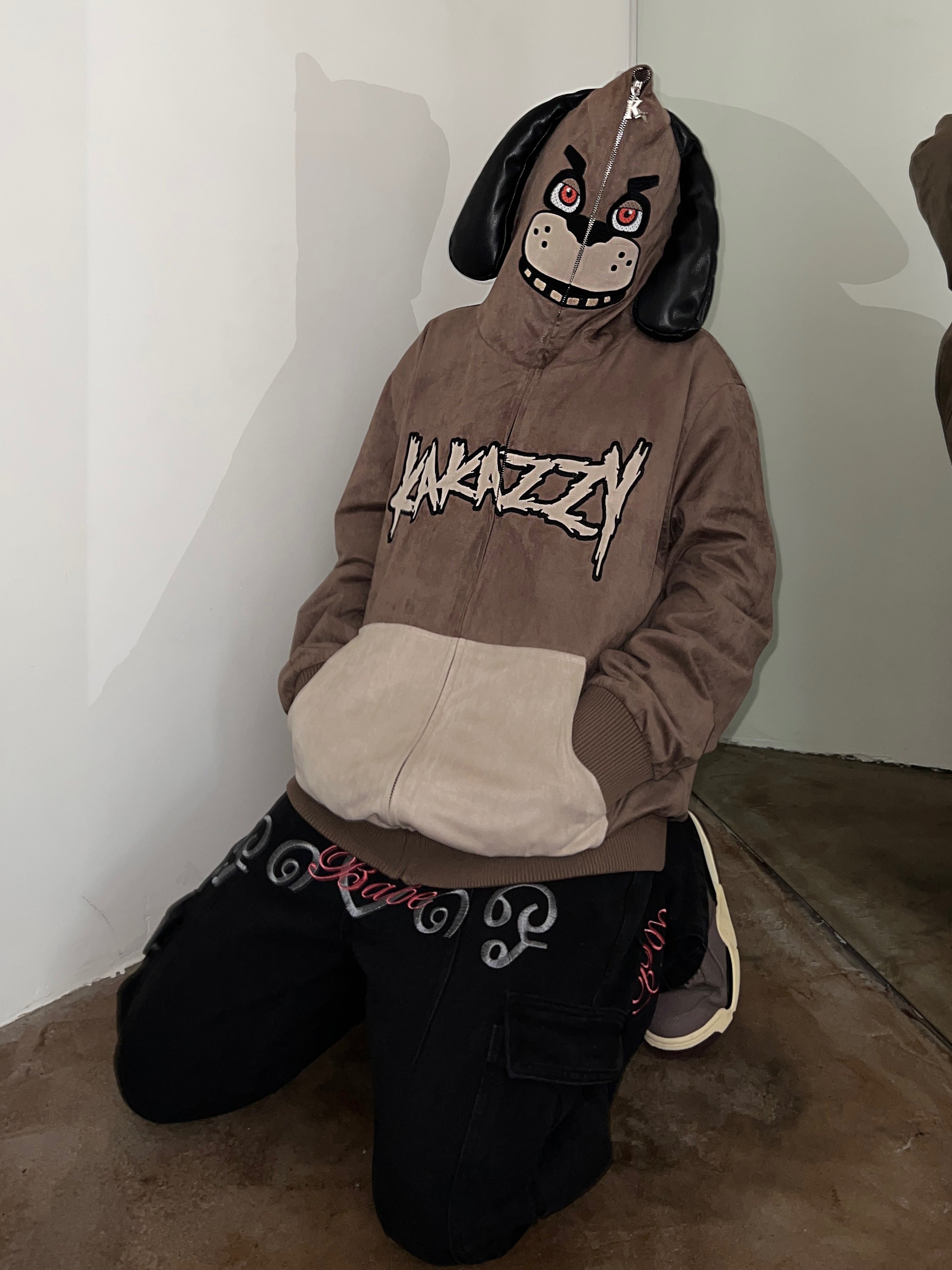 Kakazzy Full Zip Hoodie Brown（Eyes Can See）